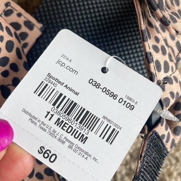 Arizona Womens Judith Strap Sandals outdoor animal print activewear shoe Sz 11M - Picture 2 of 13